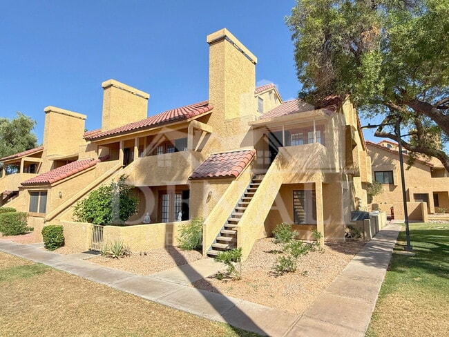 Building Photo - 4901 S Calle Los Cerros Dr Unit 206