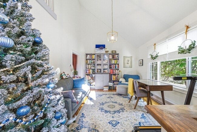 Photo - 6 Montaup Rd