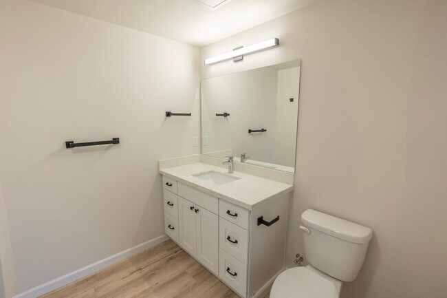 Photo - 709 E 34Th St Apartments