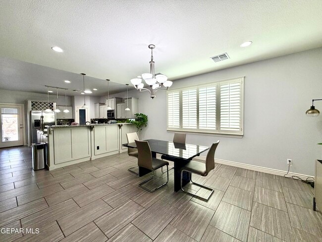 Photo - 1180 Spofford Pl