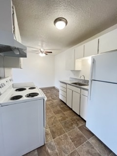 Photo - King Manor in Milwaukie