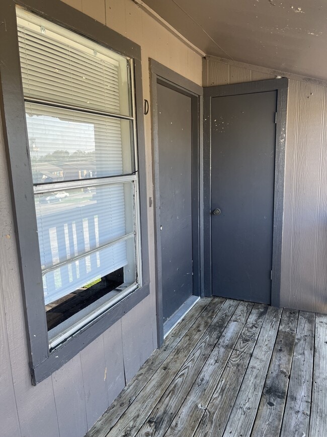 706 Bracewood Cir Unit D