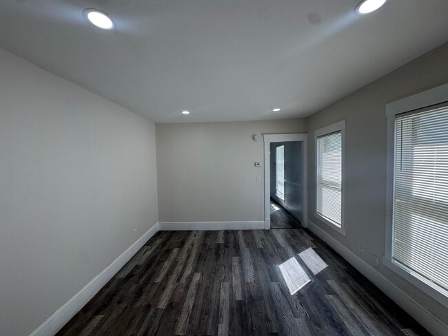 Photo - 3029 W 104th St Unidad 3031 - Right