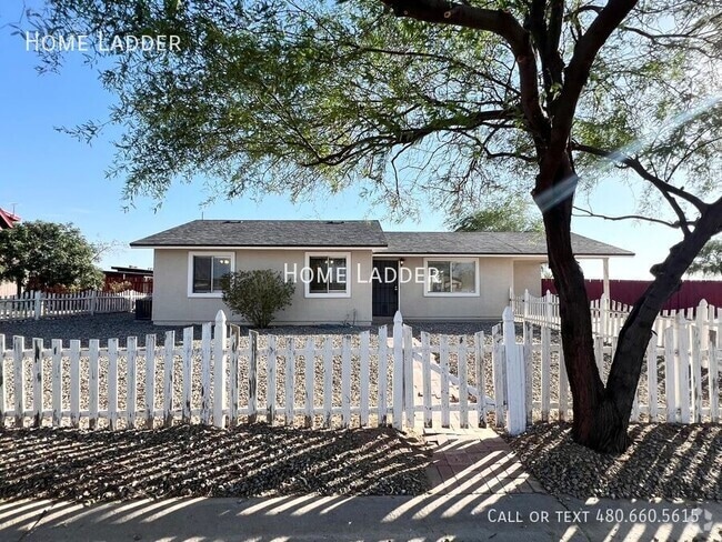 Building Photo - 1360 S Bunker Hill Dr Rental