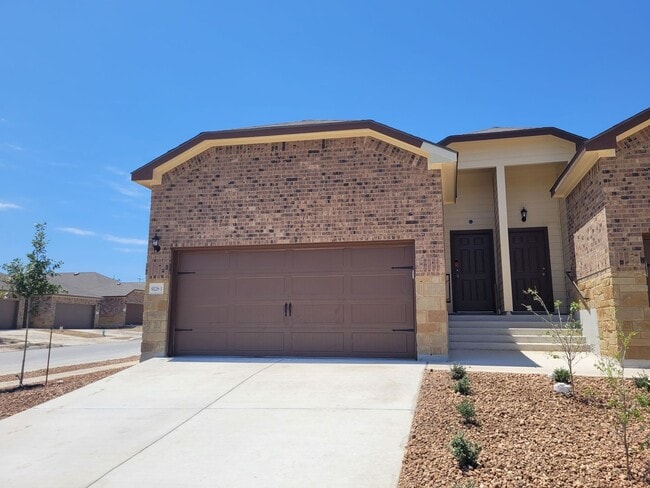 Photo - Move-In Ready Luxury Duplex in Converse! Easy Access to Ft. SAM & Randolph AFB