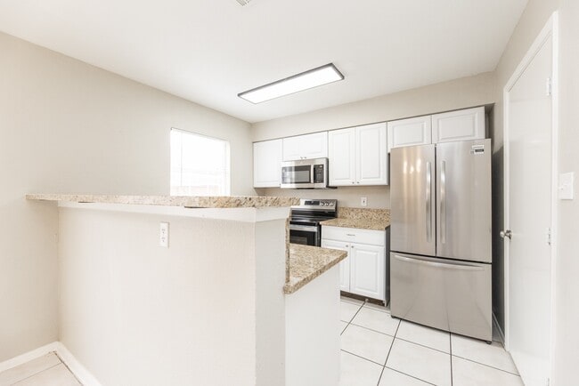 Photo - 1930 Avenue B