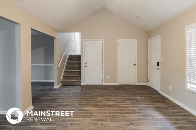 Photo - 395 Fox Trail Dr