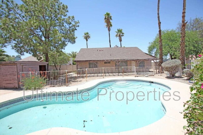 Building Photo - 6853 N 78th Ave Rental