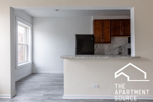 Photo - 2700 N Milwaukee Ave Unit 215