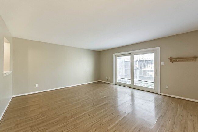 Photo - 11525 Burdine St Unidad 402