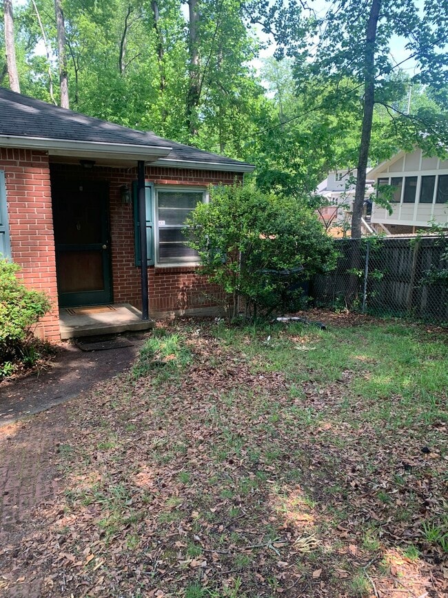 Building Photo - 117 Shadowmoor Dr Unit B