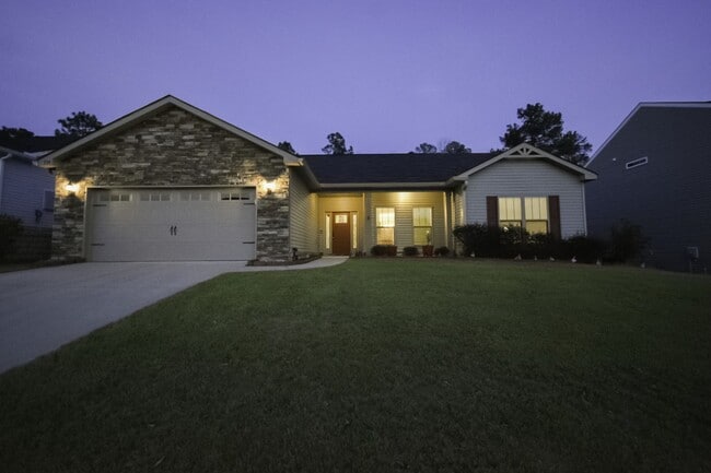 Building Photo - 4 Bedroom Near Fort Eisenhower