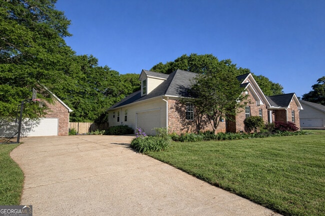 Photo - 344 McKibben Dr