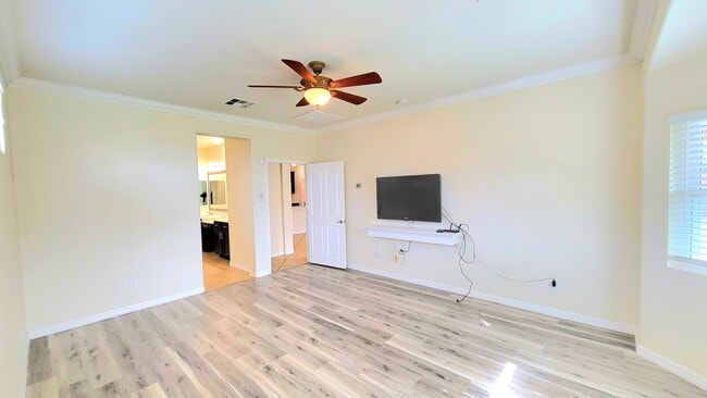 Photo - 5761 E Badlands Ln