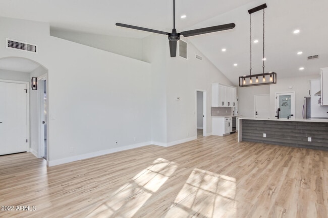 Photo - 11 N Concord St