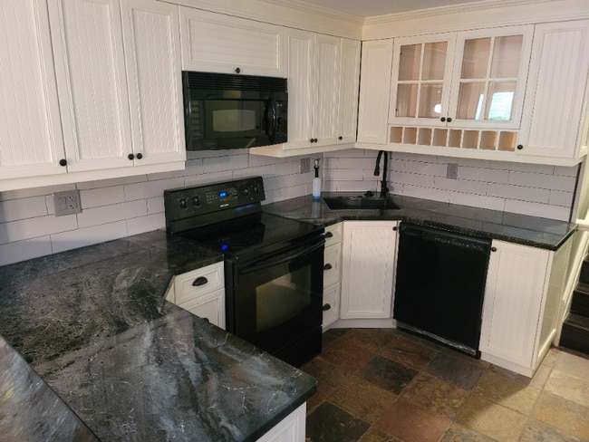 Building Photo - 3104 21st St W Rental