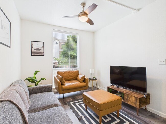 Photo - 911 W 22nd St Unidad 201