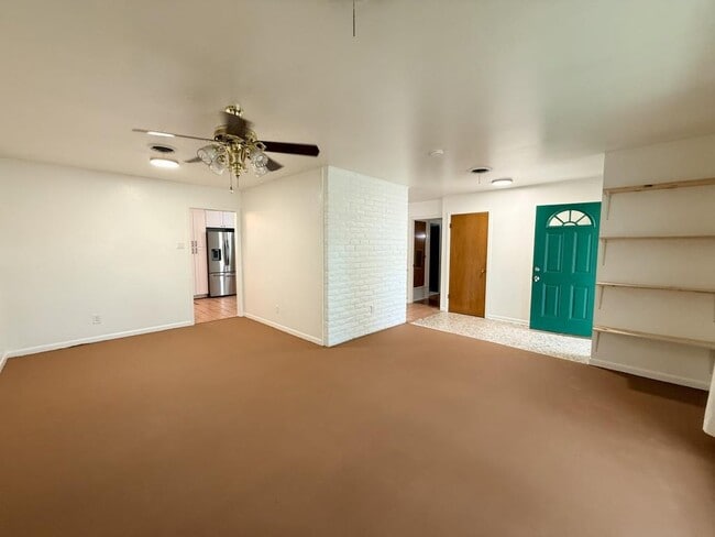 Photo - 3807 Longridge Dr