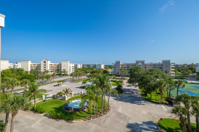 Photo - 601 Shorewood Dr Unit G505