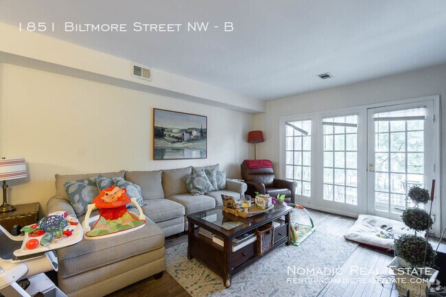 Building Photo - 1851 Biltmore St NW Unit B Rental
