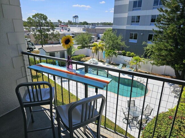 "Discover Coastal Comfort: Spacious 2-Bed,... - "Discover Coastal Comfort: Spacious 2-Bed,... Apartamento Unidad #203