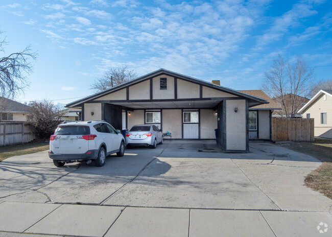 Building Photo - 2384 W Derby St Rental