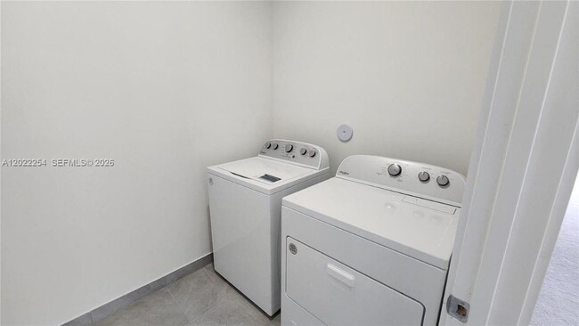 Photo - 8119 NW 42nd St