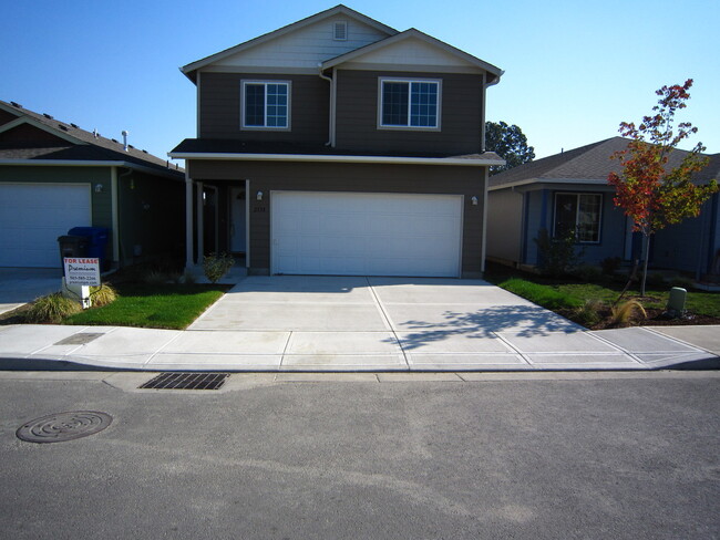 2538 Char Circle Northwest