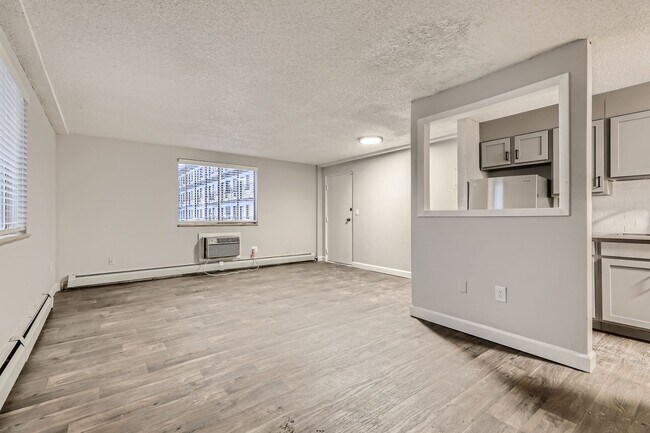 Photo - 3145 W Arkansas Ave Unidad 107