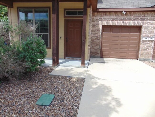 Photo - 185 Creekside Villa Dr