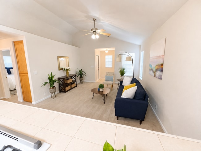 Photo - Beautiful 3 Bedroom Home with Vaulted Ceilings, Washer & Dryer Included