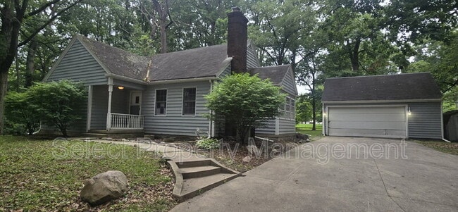 Photo - 7532 W Jefferson Blvd House