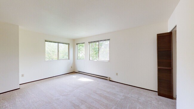 Photo - Barclay Apartments