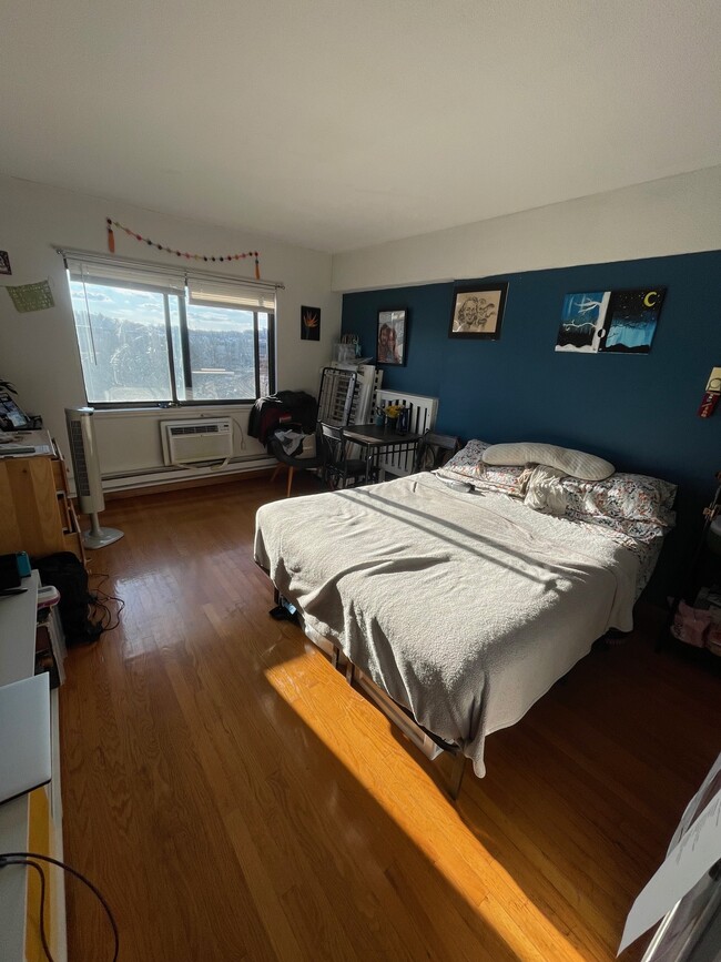 Building Photo - 186 Naples Rd Unit 401 Rental