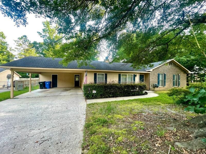 Photo - 1430 Lokey Dr House