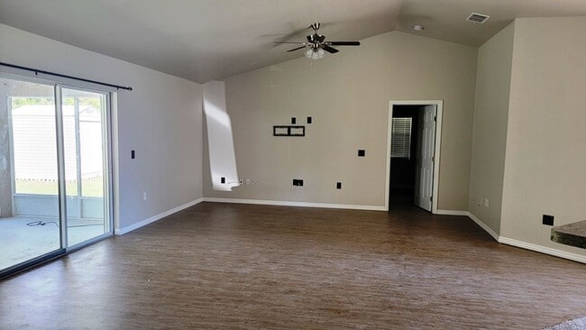 Photo - Citrus Springs 3/2/2