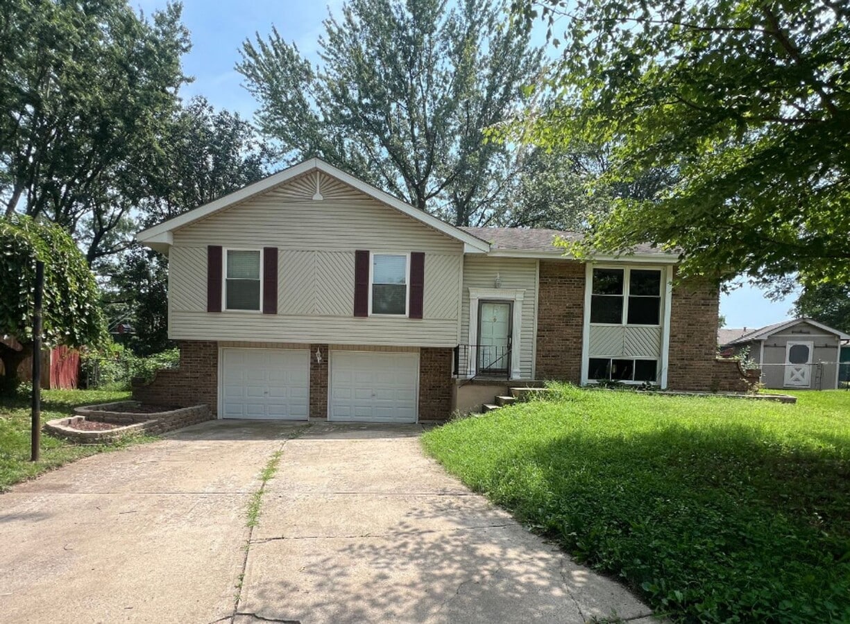 Coming Soon: Quiet Cul-de-Sac Home with Bo... - Coming Soon: Quiet Cul-de-Sac Home with Bo...