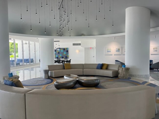 Photo - 1000 West Ave Unit 422