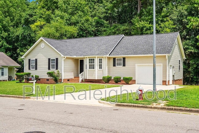 Building Photo - 1300 Poplar Ridge Rd Rental