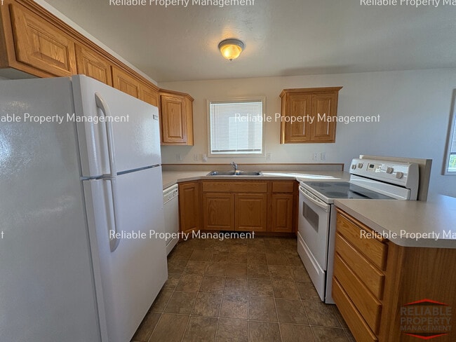 Photo - 260 W Anderson St Unit 3