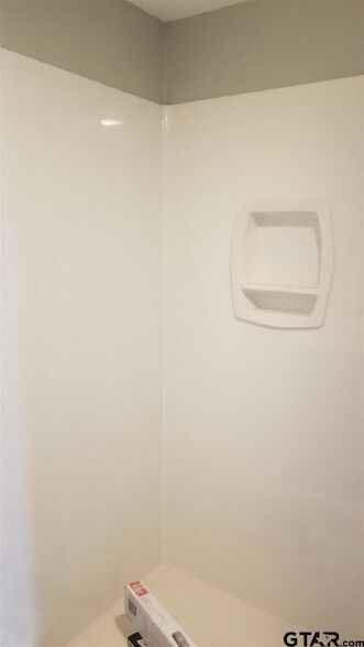 Photo - 902 Crockett St