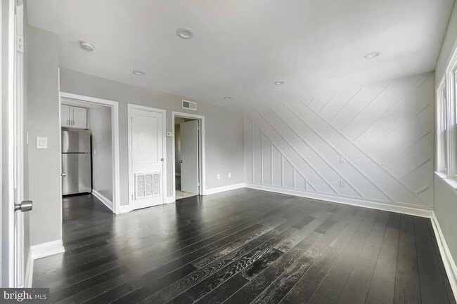 Photo - 2908 Clearview Ave