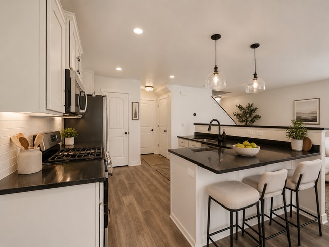 Photo - 98 E Harmony Ct