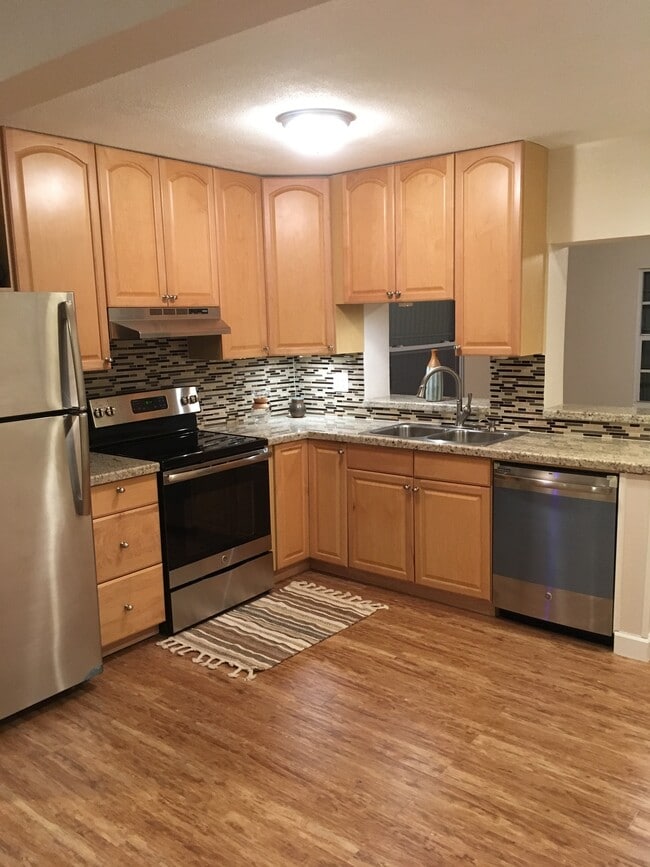 Photo - 123 SW 13th St