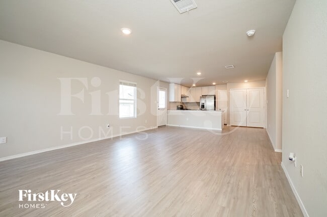 Photo - 6432 Pickaxe Way