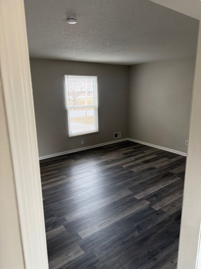 Photo - 315 Hawthorne Ct Unit B