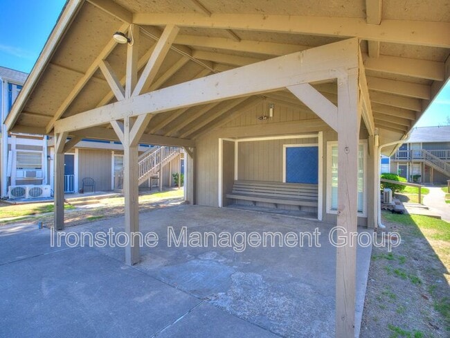 Photo - 4659 S Darlington Ave