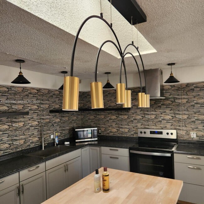 Photo - 3936 Cypress Landing N