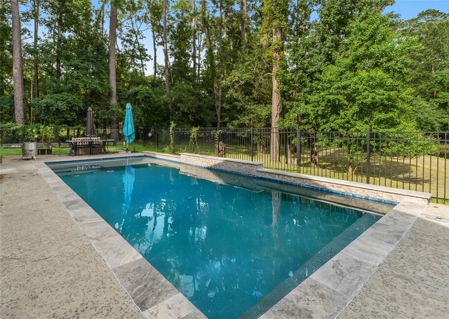 Photo - 910 Imperial Ln