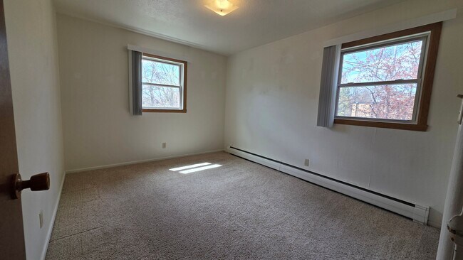 906 8th St S Unit 5